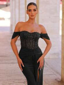 Glamrae Elegant Luxurious Emerald Green Off-Shoulder Beaded & Sequin Splice Elastic Knit Mermaid Tail Swimsuit With Train, Suitable For Weddings, Parties, Vacations, Proms, Galas (Heavy-Duty) - Black - View 3