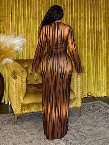 Veslaya Vestido maxi de manga larga ajustado, elegante y de talla grande con estampados de rayas marrones, geométricos, de leopardo, de animales y abstractos, con diseños elásticos, sexys y de fiesta para uso diario, vacaciones, cruceros, playa y tomar el sol. Incluye vestido de malla Cleopatra de Halloween, vestido transparente y conjunto de dos piezas de malla. - Marrón - Ver 2