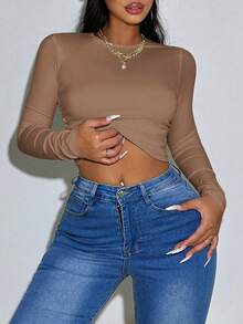 Zolique Women's Solid Color Round Neck Long Sleeve Ruched Cropped Fitted T-Shirt - Khaki - View 6