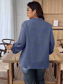 EMERY ROSE Blusa de mujer talla grande con cuello en V, mangas con volantes y decoración de lentejuelas con estampado floral - Azul - Ver 2