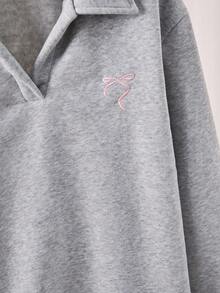 SHEIN Ensemble sweat-shirt en tricot polyvalent et décontracté pour filles, avec un design brodé rose sur le devant, fermeture à demi-zip, convient pour la marche en extérieur, le shopping, les déplacements, peut être associé à une veste, un gilet, un manteau matelassé - Gris - Voir 5