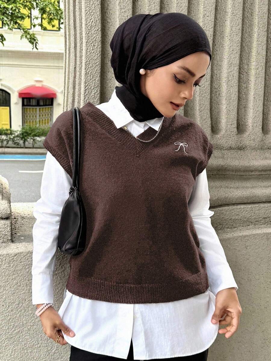 DAZY Women's Casual Loose Butterfly Embroidery V-Neck Sweater Vest, Autumn Modest Fashion - Brown - View 1