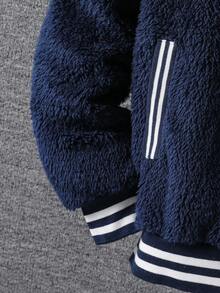 1 件男童休闲学院风字母条纹丝带拼布羊毛连帽夹克，适合秋冬休闲、上学和通勤穿着