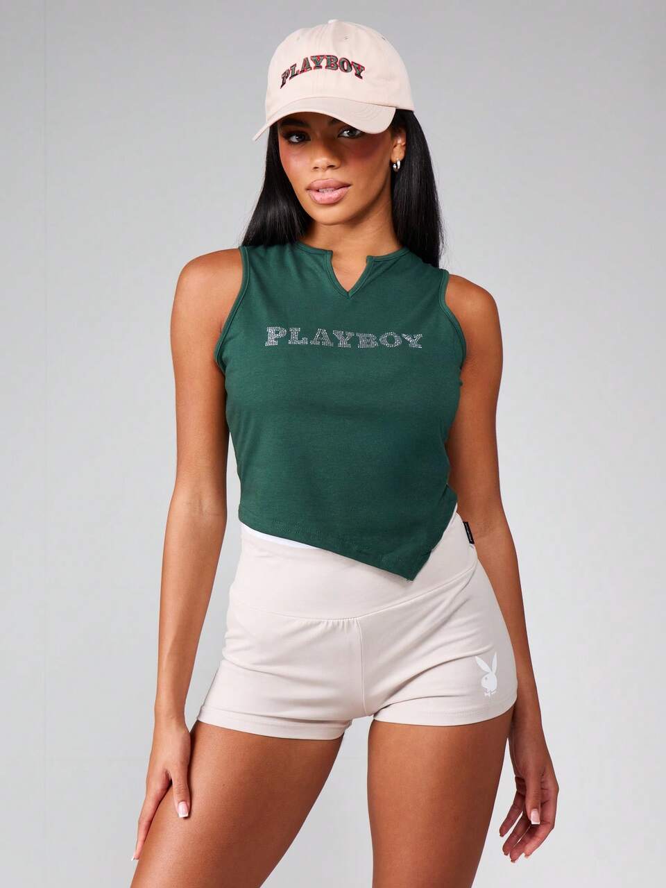 Missguided x Playboy 곡선형 챙이 있는 자수 야구 모자