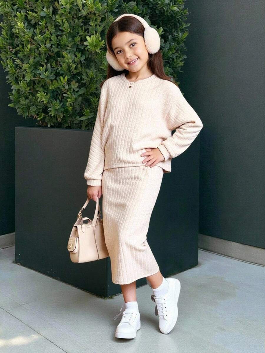 SHEIN 2pcs/Set Young Girl Batwing Sleeve Knit Ribbed Cropped Top And Mid-Length Skirt, Casual Daily Wear, Suitable For Autumn/Winter, Casual Occasions, Christmas