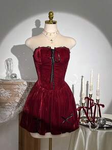 SHEIN Unity 1 chiếc váy ngắn bó sát không dây bằng vải nhung viền ren phong cách corset cổ điển, cổ chữ V sâu có dây rút, trang trí nơ, thích hợp cho tiệc Giáng sinh, tiệc năm mới - Đỏ - Xem 4