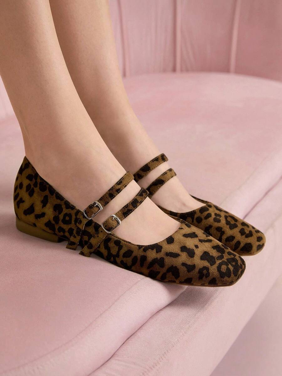 CUCCOO DOLLMOD Women's Leopard Print Buckle Design Casual Flat Loafers - Multicolor - View 1