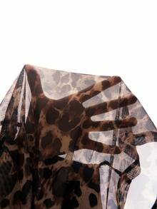 SHEIN Clasi Women's Leopard Print Crop Top With Sheer Mesh And Bodycon Skirt Set, Elegant For Daily Wear, Party, Autumn/Winter