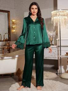 LuxeNights 时尚缎面长袖上衣和裤子睡衣套装，翻领设计，蕾丝点缀，适合女士秋冬穿着。 - 墨綠色 - 查看 6