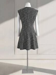 SHEIN Franclia Vestido casual sin mangas con escote en pico para mujer - Negro - Ver 2