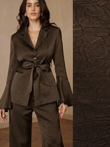 Aveloria Rosie Eleganter, glänzender, dicker Satin mit geprägter Blumentextur, einfacher Pendleranzug mit Kragen, Taillengürtel, Schlitzärmeln und weiten Beinen, 2 Stücke Set - Kaffeebraun - Übersicht 3