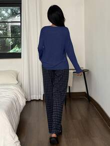 SHEIN 女士宽松休闲圆领短袖上衣和格子印花长裤睡衣套装 格子睡衣套装 长袖家居服套装 配套家居服套装 家居服套装 秋冬服装 - 彩色 - 查看 2