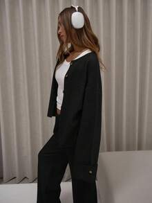 MUSERA 纽扣袖口细节宽松针织开衫，优雅可爱性感，适合街头风、夜间外出、晚宴派对等场合。 - 黑色 - 查看 4