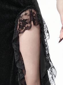 ROMWE Goth 哥特式性感高开叉蕾丝拼接天鹅绒女式半身裙 - 黑色 - 查看 10