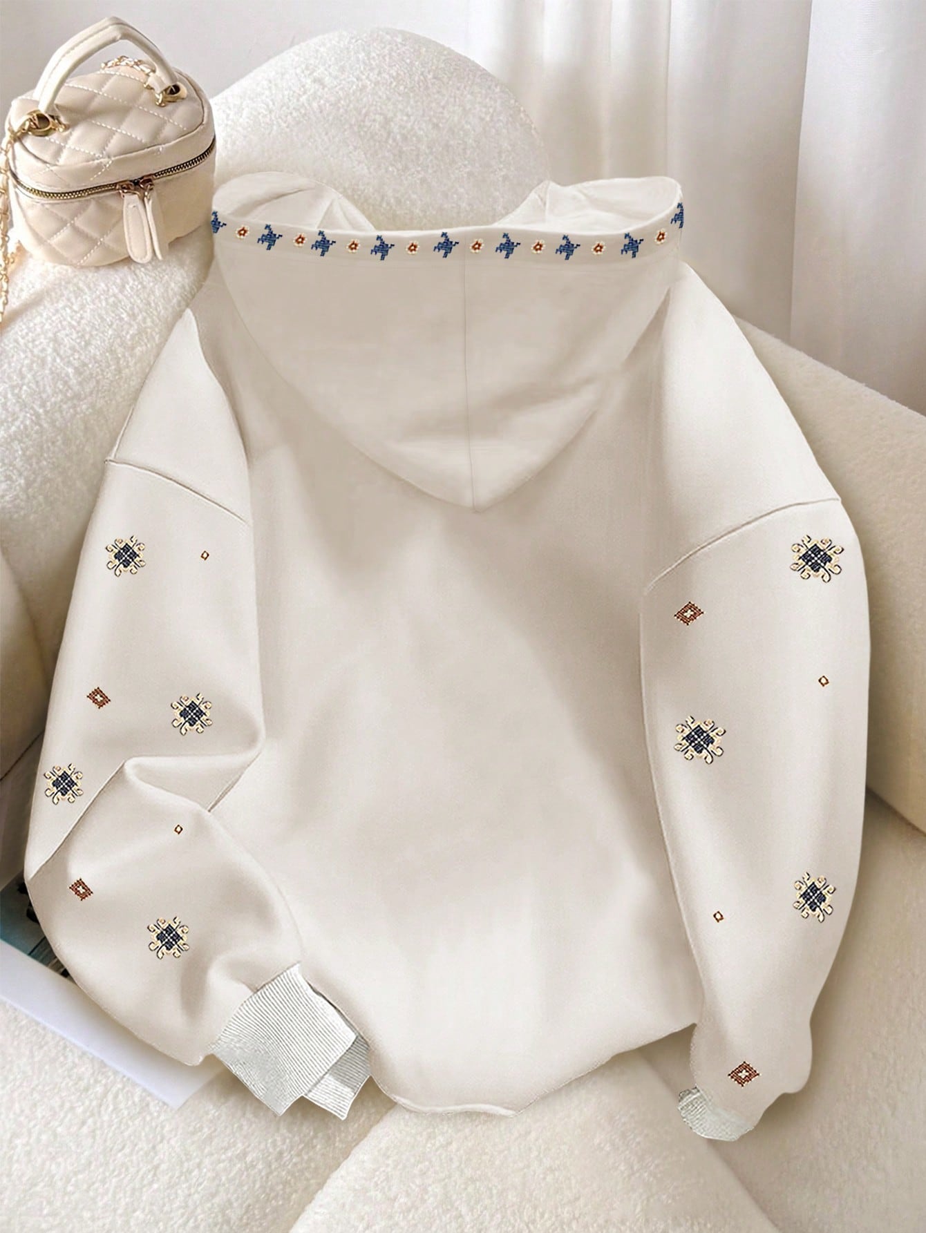 Resyla هودي كاجوال بسحاب أمامي وأكمام طويلة بطبعة...