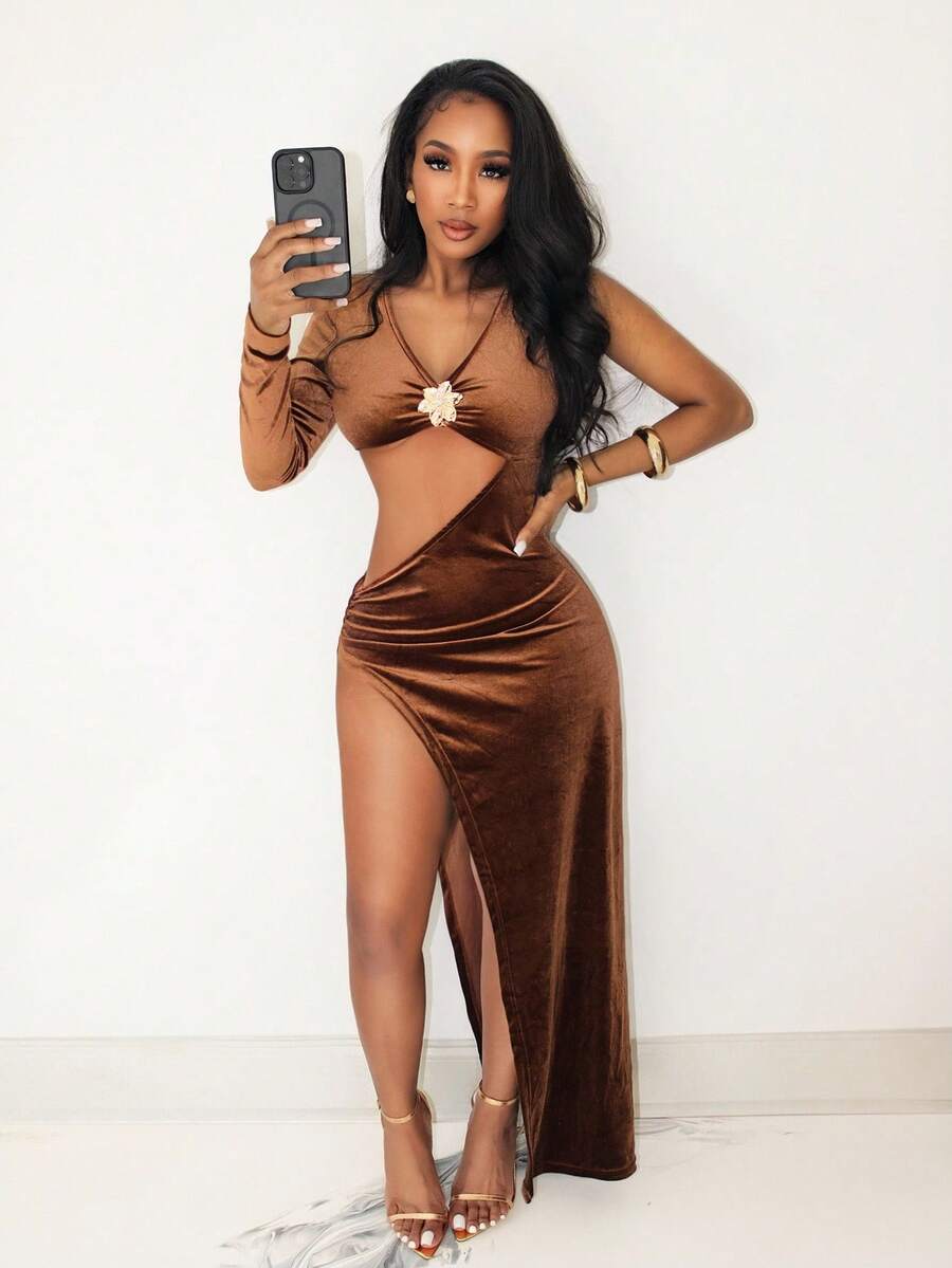 BamGleam Damen Tiefer V-Ausschnitt Langarm Cut Out Seitenschlitz Saum Samt Metallic Blumen Knopf Sexy Kleid - Rostbraun - Übersicht 1