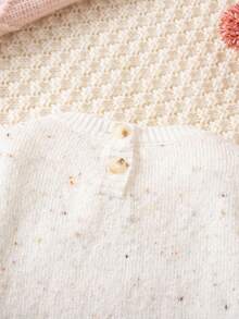 SHEIN Babygirl 可爱心形图案长袖毛衣连体衣，秋冬 - 米色 - 查看 4