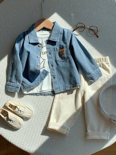SHEIN 3pcs Baby Boy Autumn/Winter Casual Bear Denim Jacket, White Long Sleeve T-Shirt, Beige Casual Pants Set, Suitable For Birthday Party, Rave, Evening Party, Performance, Wedding, Baby Shower, Christening And 1st Birthday Celebration, Kindergarten Cute Sets Fall Baby Jeans Set Baby Boy Jacket Set Baby Casual Sets Denim Baby Outfit