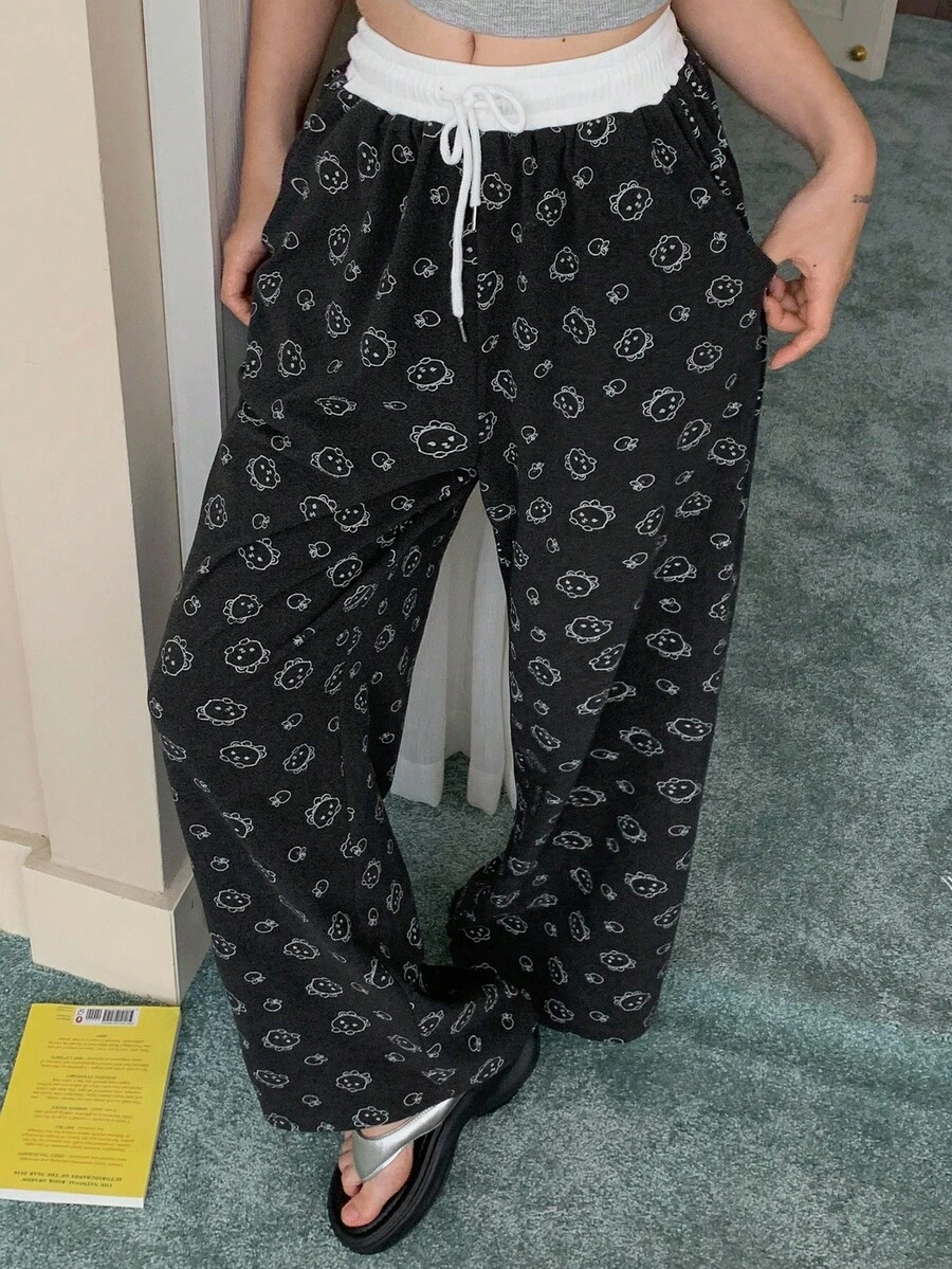 DAZY Women's Plush Fabric Cute Bear Pattern Contrast Waistband Loose Pajama Bottoms, Autumn/Winter - Black - View 1