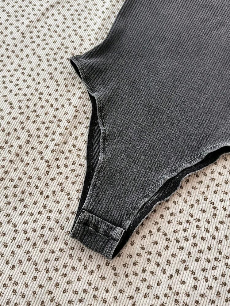SHEIN Conjunto de 2 piezas para adolescentes: Body de punto bordado y pantalones de estilo vintage lavados con ácido, estilos cómodos para primavera/verano y otoño/invierno, adecuados para uso diario, estilo callejero, celebraciones, otoño e invierno, capas de estilo para niñas - Negro - Añade 7