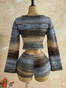 Soleia Bộ 2 món áo len tay dài, tay loe, croptop và quần short cạp trễ dành cho nữ, thích hợp cho tiệc tùng, Giáng sinh, hẹn hò, hộp đêm, bãi biển, du ngoạn, trà chiều, phong cách boho, du lịch, bộ đồ len dệt kim hai mảnh, bộ đồ len kẻ sọc hai mảnh, bộ đồ len hai mảnh mềm mại cho mùa thu/đông - Nhiều màu - Xem 2