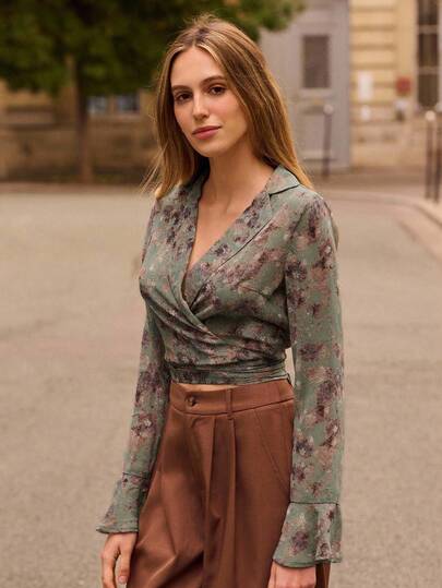 lacRébo بلوزة ملفوفة مطبوعة بالزهور الخضراء مع ربطة عنق وخصر مربوط وأكمام طويلة مفلطحة للخريف والشتاء
