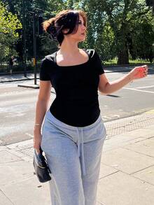 NegzBox Women's Classic Round Neck Short Sleeve Fitted Ribbed Stretchy White T-Shirt, Casual Summer Tee