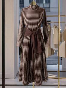 Franclia Elegant Turtleneck Striped Knit Dress, Fashionable For Autumn/Winter - Coffee - View 5