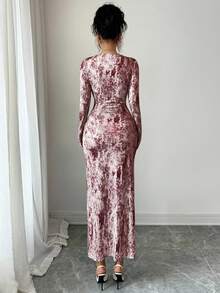 Modelyn 女士柔焦印花V领串珠长袖连衣裙 - 彩色 - 查看 2