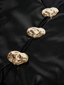 Aveloria Modichic 新款秋冬PU皮革纯色镂空金属扣腰部夸张一字肩长款连衣裙 - 黑色 - 查看 6