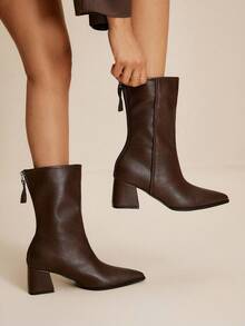 Daringsoles Giày bốt cổ ngắn mũi nhọn gót dày thời trang mới cho nữ, màu đen đơn giản, đính đá lấp lánh - màu nâu - Xem 2