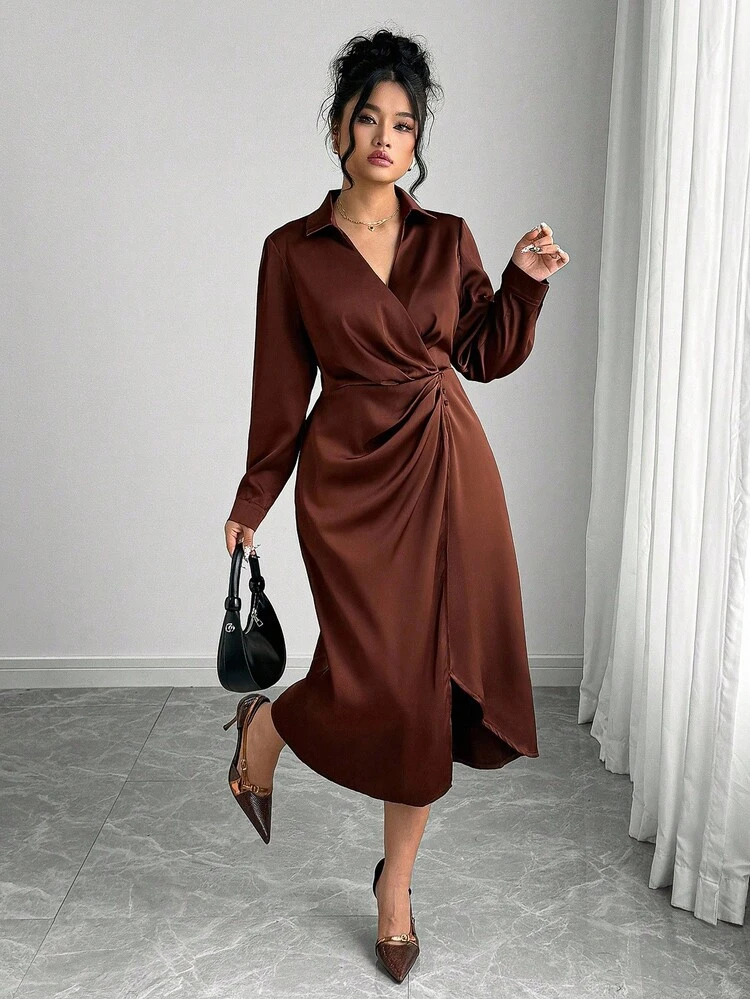 brown wrap dress SHORT SLEEVE FAUX Designed with a rich brown Women's As Promised Brown Short
