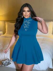 Flirla Vestido elegante de fiesta de línea A sin mangas con parches de encaje para tallas grandes - Neblina azul - Ver 3