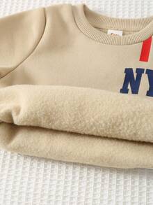 Cozy Pixies 两件套男婴字母条纹针织柔软圆领长袖套头卫衣和松紧腰运动裤套装，休闲简约学院风，时尚运动衫造型 - 彩色 - 查看 5