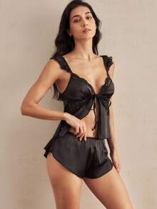 Charlaine 2件套优雅法式蕾丝、缎面、舒适女士睡衣套装