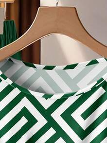 Mellowie Casual Minimalist All-Over Print Plus Size 2 Pieces Set - Dark Green - View 4