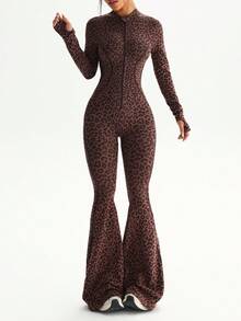 Slayform 1pc Women's Seamless Sexy Leopard Print Mock Neck Front Zipper Thumb Hole High Waist Contour Sports Running Fitness Gymnastics Dance Long Sleeve Flared Jumpsuit Leopard Jumpsuit Flared Leggings Set Y2k Flare Jumpsuits For Woman Brown Body Suit Camouflage Harley Quin