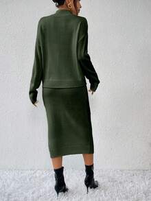 EMERY ROSE Damen Set aus einfarbigem Pullover mit Stehkragen und Drop Shoulder, Langarm sowie gestricktem Midi-Rock, Lässig für Herbst/Winter - Armeegrün - Übersicht 2