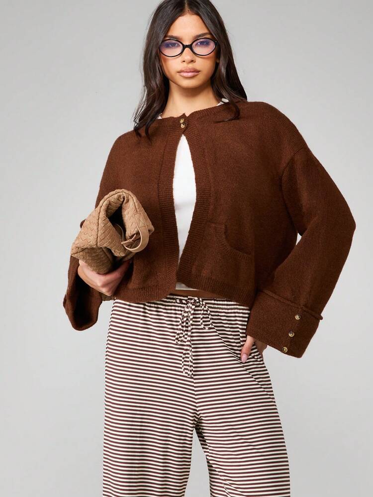 MISSGUIDED Button Front Cardigan Cropped Length Long Sleeve Wide Cuff Detail Fall Winter Casual Daily Wear Contemporary Classic Minimalist Knit Fashion