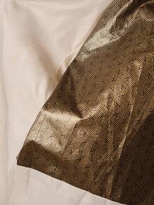 MOTF PREMIUM 绗缝毛绒饰边连帽冬季大衣 - 白色 - 查看 4