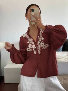 Serisse 女士度假休闲纽扣刺绣衬衫，新年女士