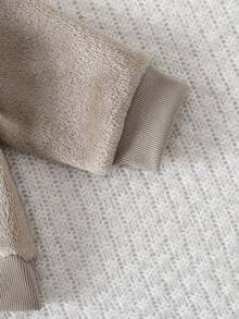 SHEIN Cute Round Neck Plush Baby Boy Outfit