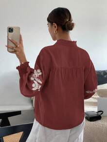 Serisse 女士度假休闲纽扣刺绣衬衫，新年女士