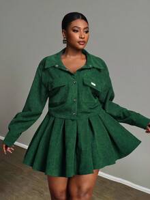 Slaydiva 秋冬新款女装，春夏音乐节，复活节西部风，游牧风，生日派对，毕业季，学院风，学生装，日常休闲，百搭基础款，休闲，度假，邮轮旅行，海滩，日光浴，爆款，街头风，婚礼宾客波西米亚风，通勤风，早午餐穿搭，机场穿搭 - 纯色长袖修身衬衫，灯芯绒罗纹口袋加大码衬衫裙两件套 - 绿色 - 祖母绿纽扣衬衫裙 - 綠色 - 查看 6