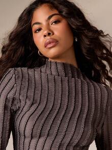 AiiRZ High Neck Ribbed Knit Long Sleeve Crop Top Textured Form Fitting Sweater Fall Winter Minimalist Fashion Modern Casual Everyday Basic Layer - Grey - View 5