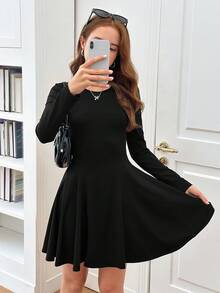 SHEIN 少女荷叶边长袖黑色连衣裙，青少年休闲连衣裙，修身A字连衣裙，长袖连衣裙，可爱黑色连衣裙，适合春季/秋季/圣诞节、节日/家庭日/新年等场合。 - 黑色 - 查看 4