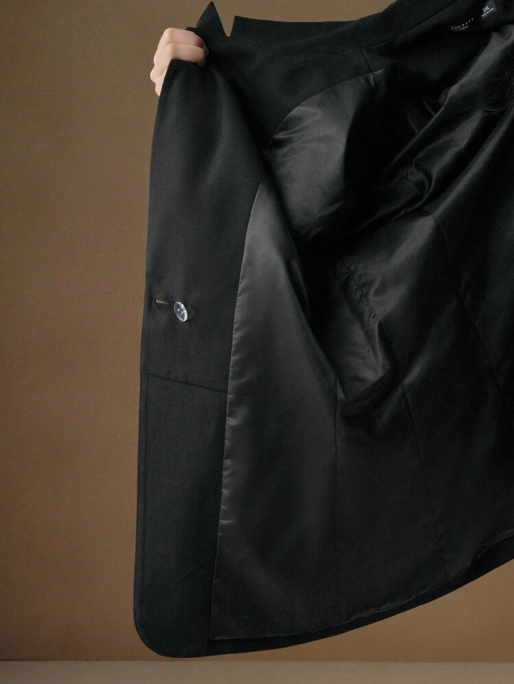 Plus Size Women Black Elegant Professional Blazer Jacket, Waist Cinched Design, Long Sleeve, Modest