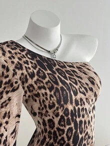 SHEIN Unity 1 pieza Vestido casual vintage de mujer con estampado de leopardo degradado, manga acampanada y bajo asimétrico, adecuado para salir, citas y fiestas en otoño/invierno - Multicolor - Ver 3