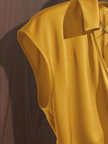 GlowEve Blusa sin mangas con cuello, pliegues y lazo delantero para mujer - Amarillo - Ver 3