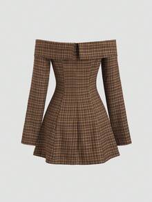 Sweetra 女士春夏新款时尚单排扣金色铆钉装饰露肩领 A 字格子迷你连衣裙，适合通勤